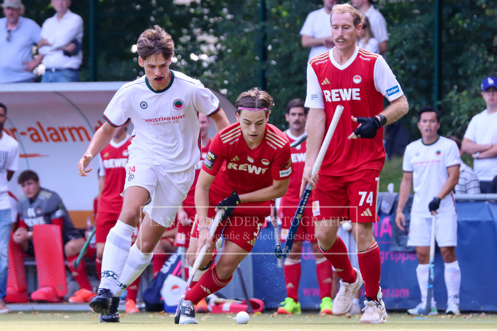 HERREN BUNDESLIGA Rot-Wei_ K_ln - Crefelder HTC 07.09.24 K_ln-003 | lanaschraderfotografie - Realisiert mit Pictrs.com