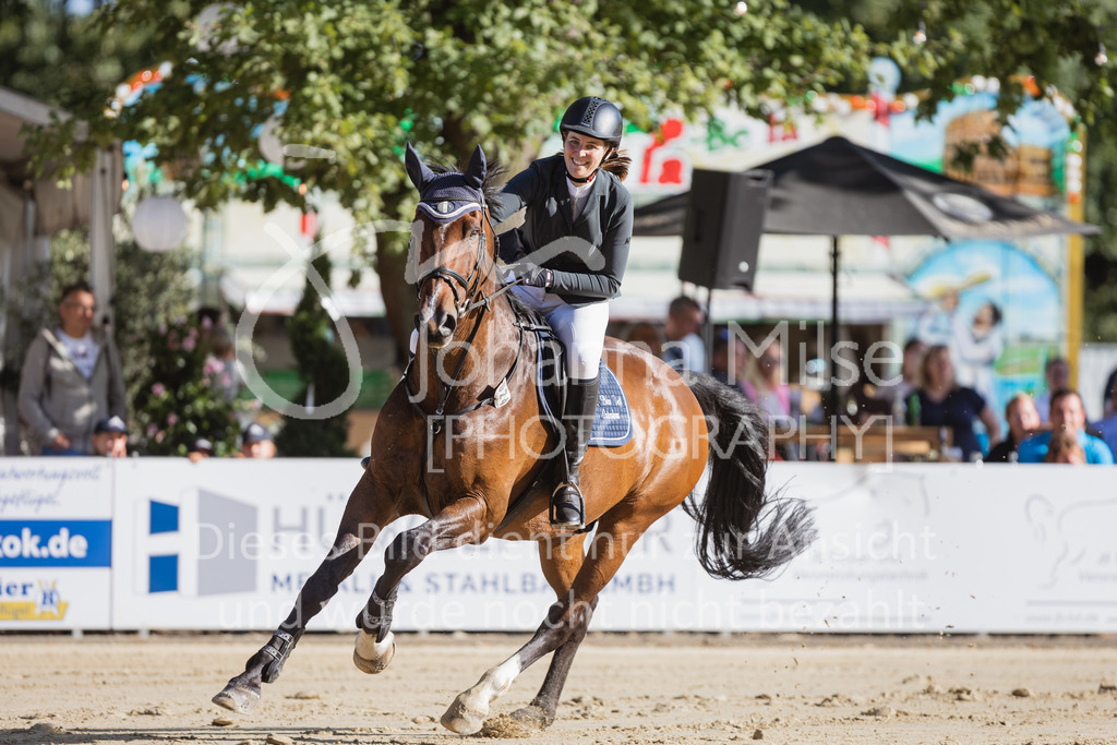 220828_Delbrueck_A2-Spr-255 | Deine schönsten Turniermomente als professionelle Fotos! Entdecke hochwertige Pferdesport-Fotografie im Online-Shop. Jetzt Fotos finden & bestellen!