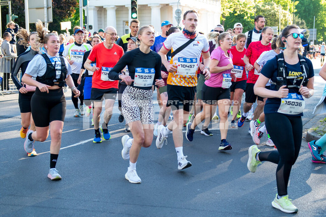 20250427-NSZ_2204 | DEU, Düsseldorf, 27.04.2025 Uniper Düsseldorf Marathon 2025 - Realisiert mit Pictrs.com