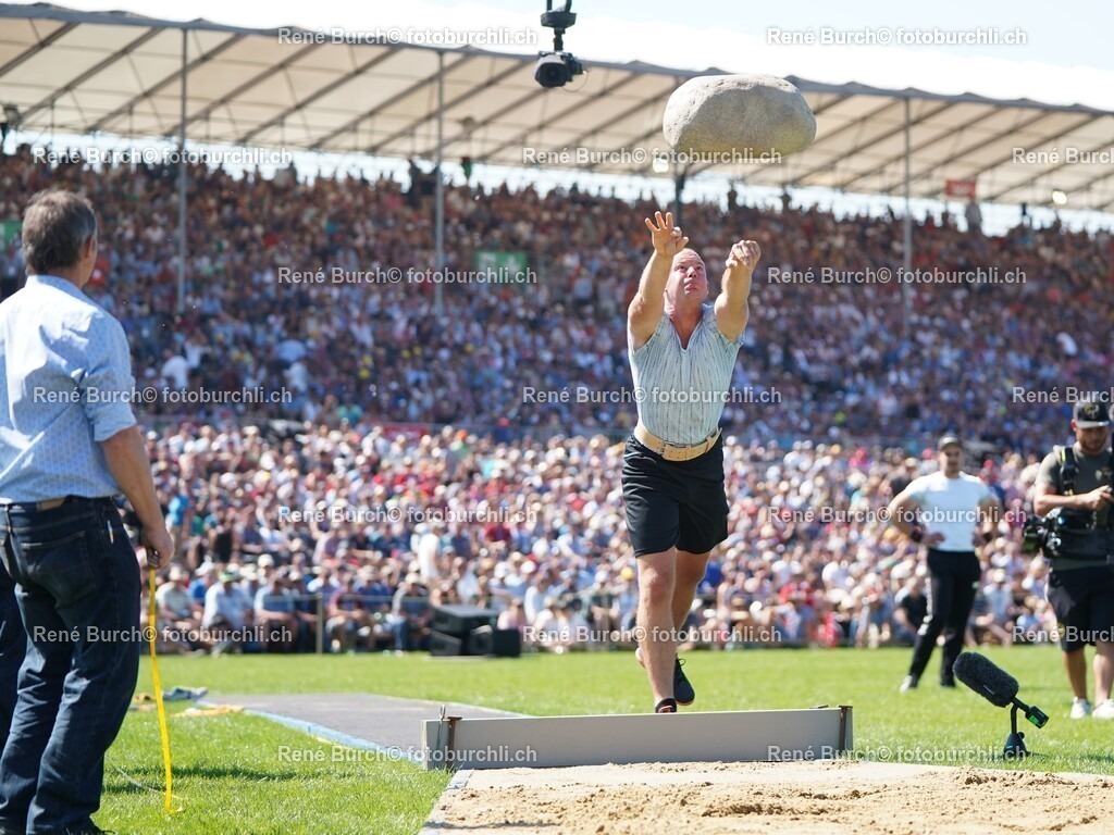 153 | René Burch leidenschaftlicher Fotograf aus Kerns in Obwalden.  Hier finden sie Sport, Landschaft und Natur Fotografie.
 - Realisiert mit Pictrs.com