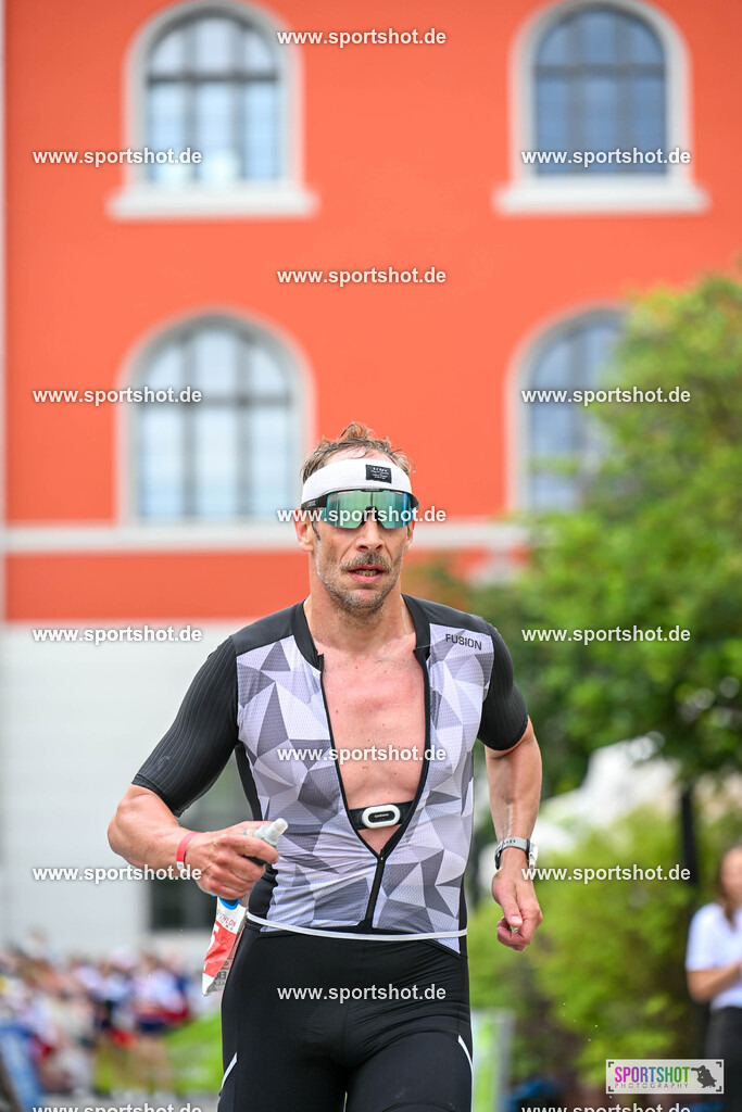 SZI_5547 | Stadttriathlon Erding 2025. #yourpictrs #sportshot_your_pictrs @Sportshotphotography #stadttriathlonerding Copyright: www.sportshot.de
