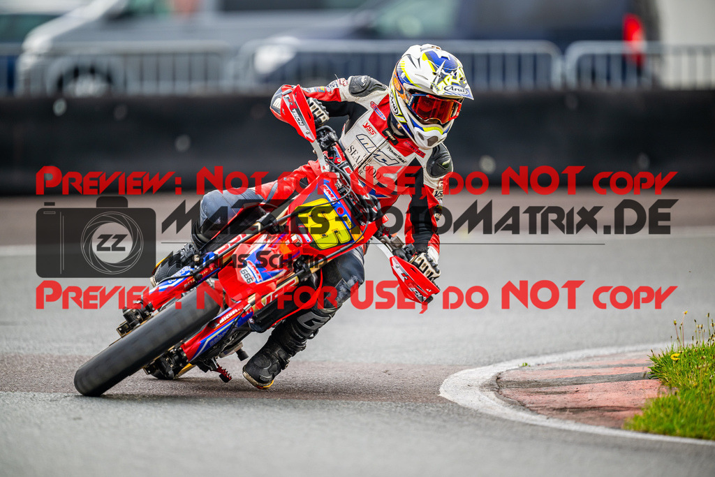 MaZZes_FotoMatrix_240621_6007705_0395 | ROT