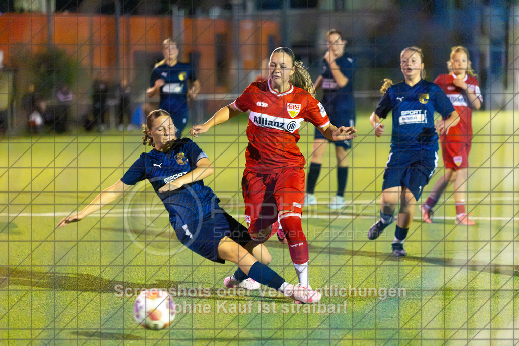 20261007_193554_0135_(c)_by_PhotoPeet | #,ASV Spartania Eislingen (blau) vs. VFB Stuttgart (rot), Fußball, Verbandspokal der B-Juniorinnen,  Saison 2026/2027, Kunstrasenplatz, Öschhalle, 73054 Eislingen, 07.10.2026 - 18:30 Uhr,Foto: PhotoPeet / Sport- &amp; Eventfotografie / Peter Harich