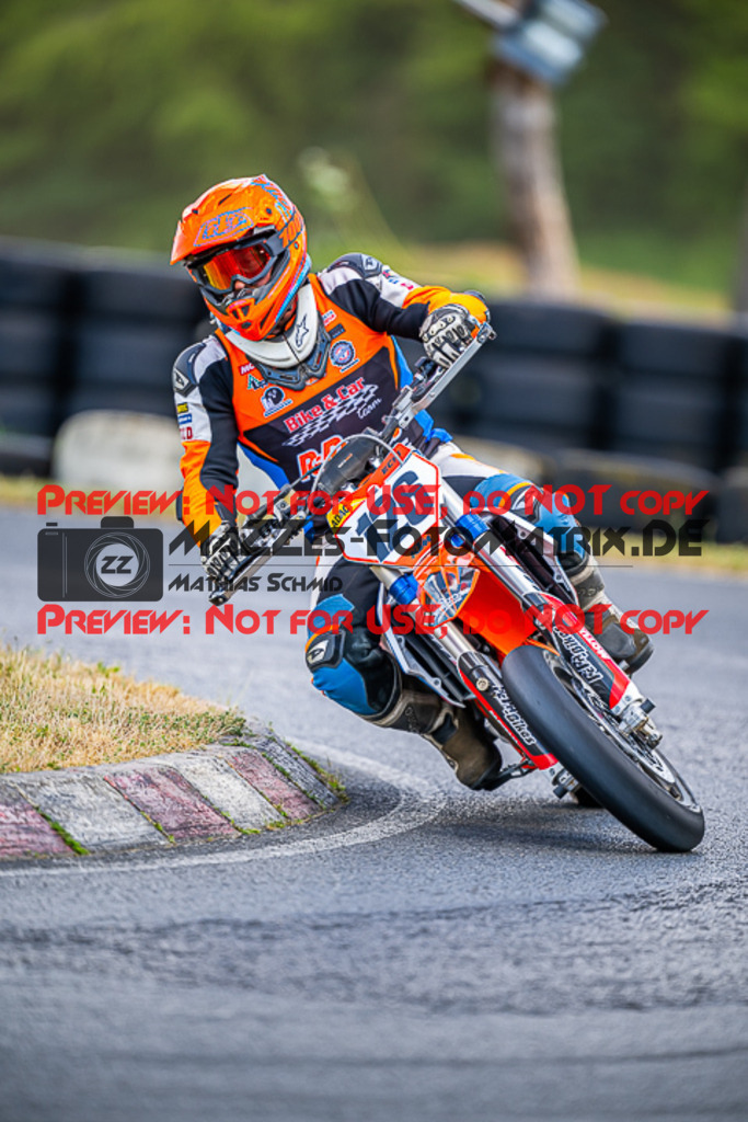 MaZZes_FotoMatrix_220528_1758 | Fotograf Mathias Schmid
Sportfotograf,
Eventfotograf,
Hochzeitsfotograf,
Portraitfotograf