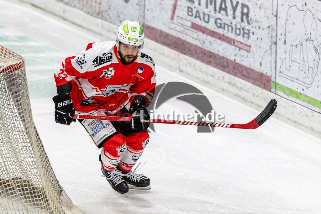 Spiel 1 Finale TSV Peißenberg Miners vs EHC Königsbrunn | Eishockey Bayernliga Playoffs 2023/2024, Spiel 1 Finale TSV Peißenberg Miners vs EHC Königsbrunn, 20240322,
Dejan VOGL (Miners 23) in Aktion,
2024-03-22 in Peißenberg (Eisstadion)
23 Dejan VOGL (Miners 23)
Copyright: WolfgangxLindner foto-lindner.de
