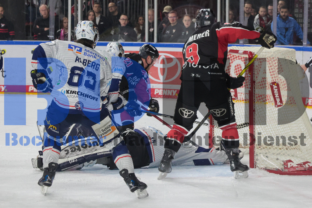 SES_KOLISE20250119-38 | bond - Realisiert mit Pictrs.com