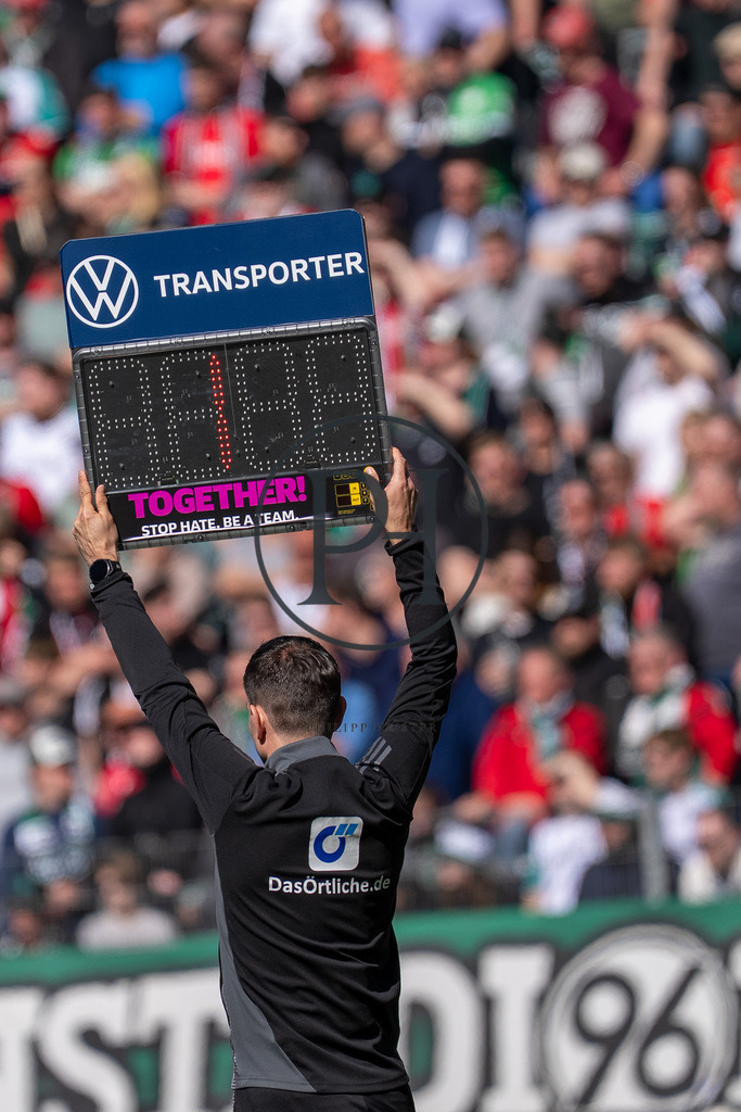 Hannover 96 vs 1. FC Magdeburg – 2. Bundesliga – 29.03.2025 | Szene aus dem 2. Bundesliga-Spiel des 27. Spieltags zwischen Hannover 96 und dem 1. FC Magdeburg am 29. März 2025 in der Heinz von Heiden Arena in Hannover. Endstand: 0:0. Fotografiert von Philipp Heist. - Realisiert mit Pictrs.com