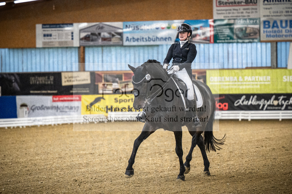 DOS_2374 | Entdecke hochwertige Reitturnierfotos von Foto Oger. Professionell, emotional und authentisch – jetzt Lieblingsmomente im Shop bestellen.Deutschlandweite Turnierfotografie. - Realisiert mit Pictrs.com