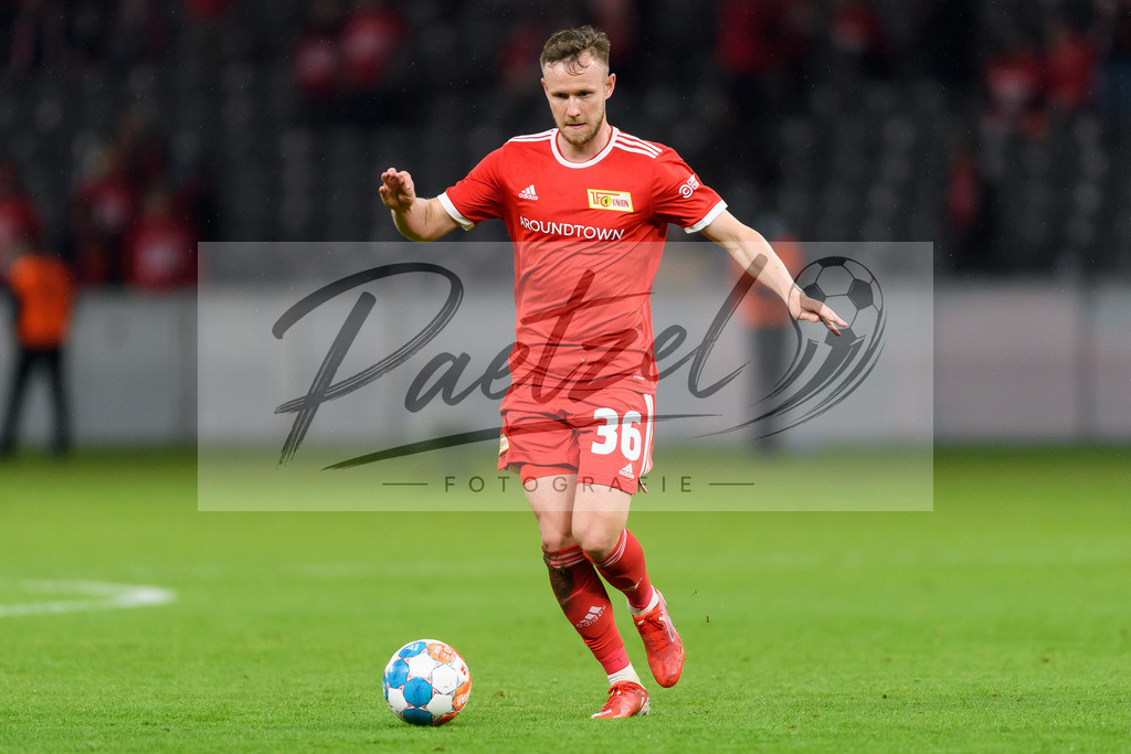 FCUKUO20210826_193 | Fussball, Herren: Cedric Teuchert (1.FC Union Berlin) in Aktion, am Ball, Einzelaktion beim Spiel der UEFA Conference League zwischen 1. FC Union Berlin und Kuopion PS im Olympiastadion am 26.08.2021 in Berlin, Deutschland. - Realisiert mit Pictrs.com