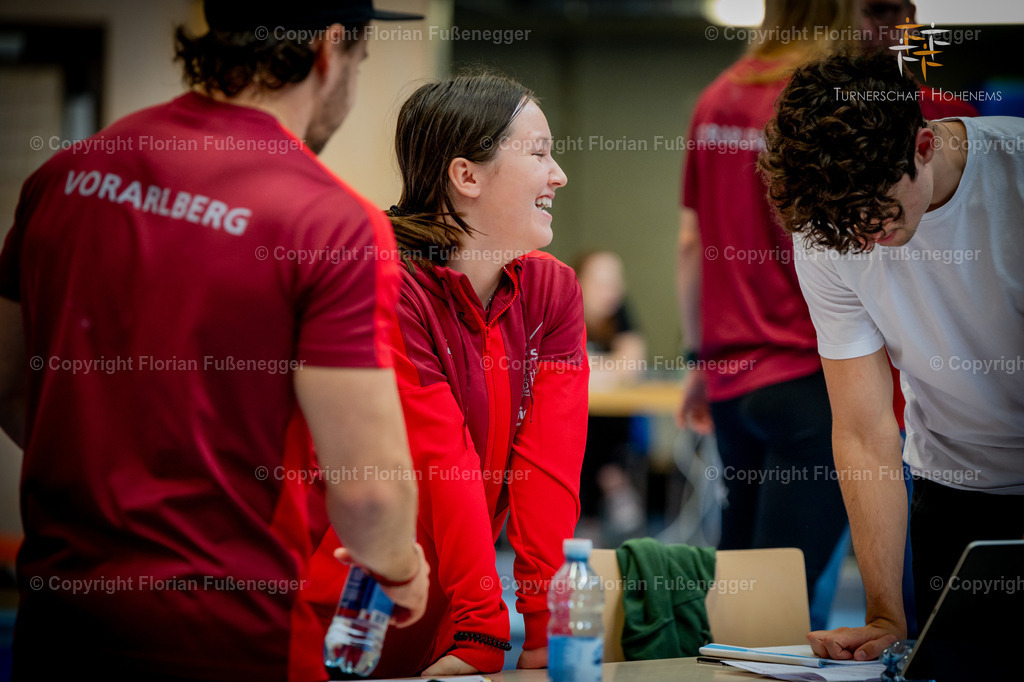 Promo-398 | "Fussifoto.com – Ihr Ansprechpartner für hochwertige Fotografie! Entdecken Sie kreative Bilder und professionelle Dienstleistungen. Kontaktieren Sie uns für Ihre Projekte!"