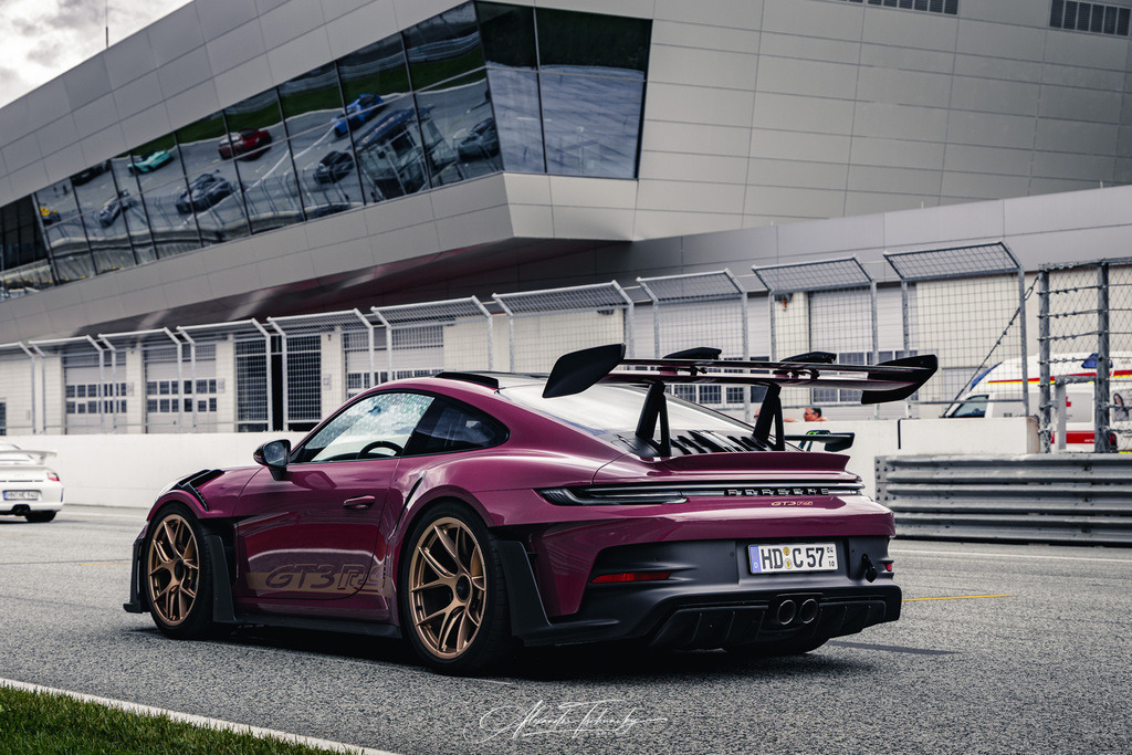 Red Bull Ring 2025 | Entdecken Sie die faszinierende Welt von Alexander Tschuncky Arts: Kreative Fotografie, atemberaubende Automobilkunst und hochwertiger Bilderdruck. Lassen Sie sich inspirieren! - Realisiert mit Pictrs.com