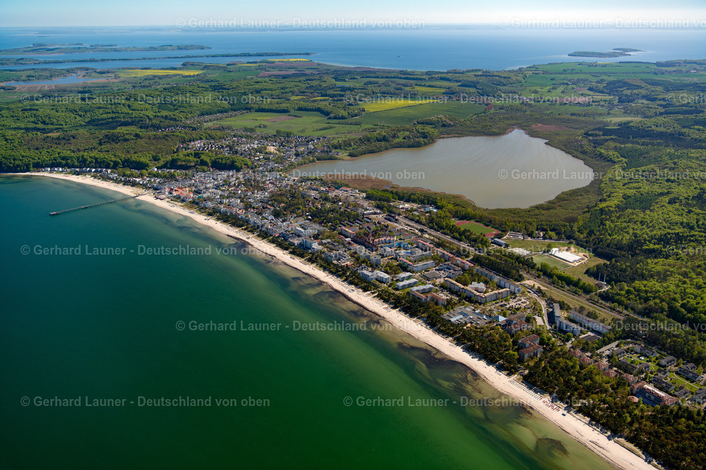 3801270 | BINZ 25.08.2016 Ufer der Ostsee in Binz auf der Insel Rügen in Mecklenburg-Vorpommern. // View of the shore of the Baltic Sea in Binz on the island Ruegen in Mecklenburg-West Pomerania. Foto: Gerhard Launer