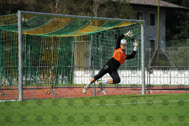 DSC_7113b | Hertha BSC, 2.Bundesliga, Herren, Saison 2025/26, Torwart Dennis Smarsch ( Hertha BSC ),   Trainingslager Kitzbühel, Österreich 16.07. 2025.    Foto:  Ralf Gebhardt - Realisiert mit Pictrs.com