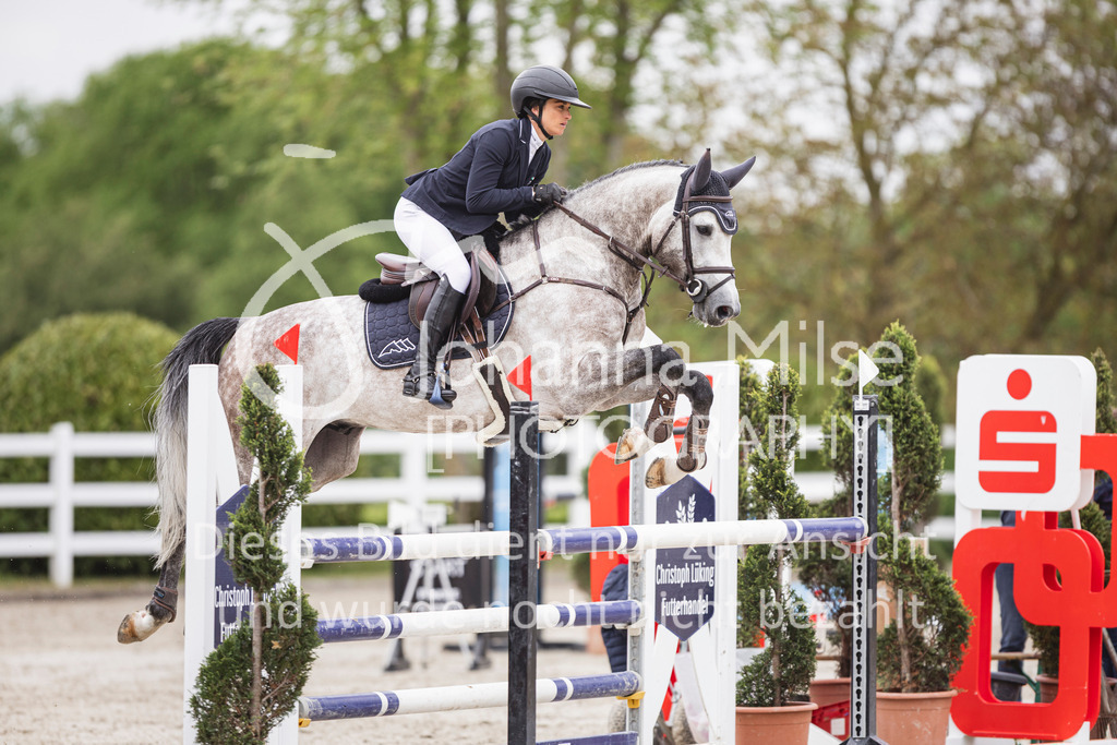 260508_PfSpTa_9_SprPf-L-956 | Deine schönsten Turniermomente als professionelle Fotos! Entdecke hochwertige Pferdesport-Fotografie im Online-Shop. Jetzt Fotos finden & bestellen!