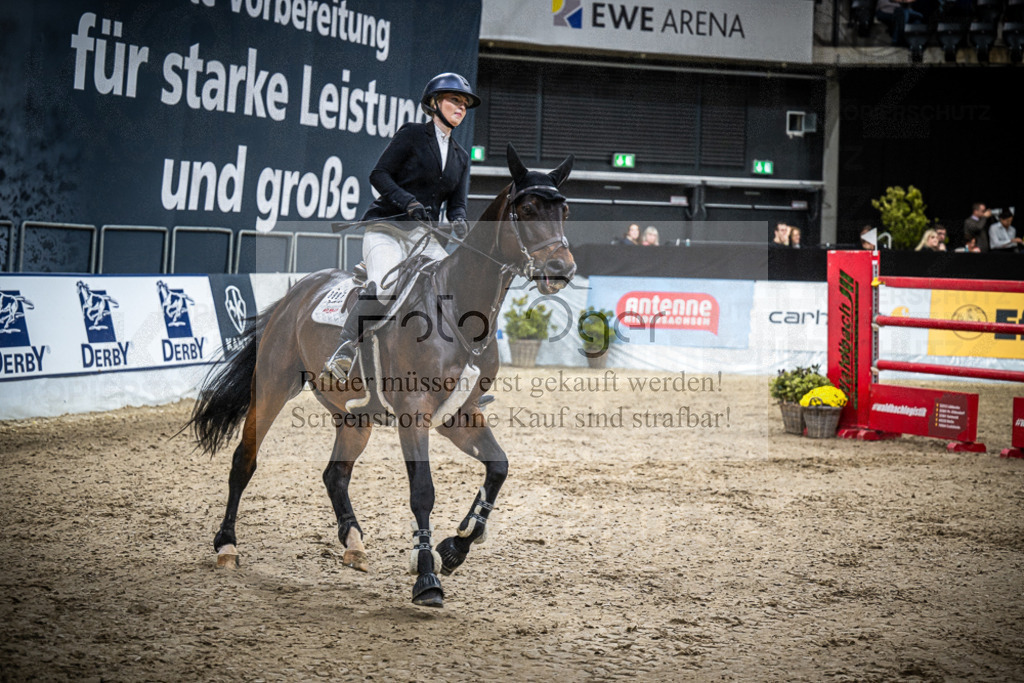 DOS_0786 | Entdecke hochwertige Reitturnierfotos von Foto Oger. Professionell, emotional und authentisch – jetzt Lieblingsmomente im Shop bestellen.Deutschlandweite Turnierfotografie. - Realisiert mit Pictrs.com
