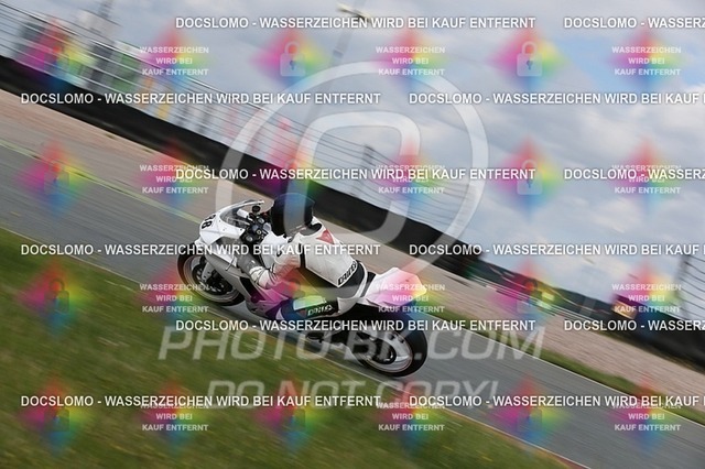 2016-07-01-PBK-2608 | Sportfotografie; SlowMotion; Video; Rennstrecke; Hafeneger; RSE; Speer; Trackday; Motorsportarena; Hockenheimring; Brno; Most; Barcelona; Valencia, Benny; Kaetzmer;