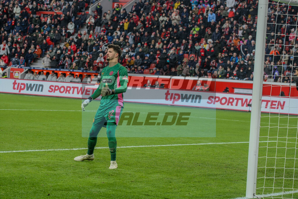 Bayer Leverkusen Saison 25/26 - © Sportfoto-Sale (MK) | Nikola Vasij (Pauli) - Bayer Leverkusen Saison 25/26 - © Sportfoto-Sale (MK) - Realisiert mit Pictrs.com