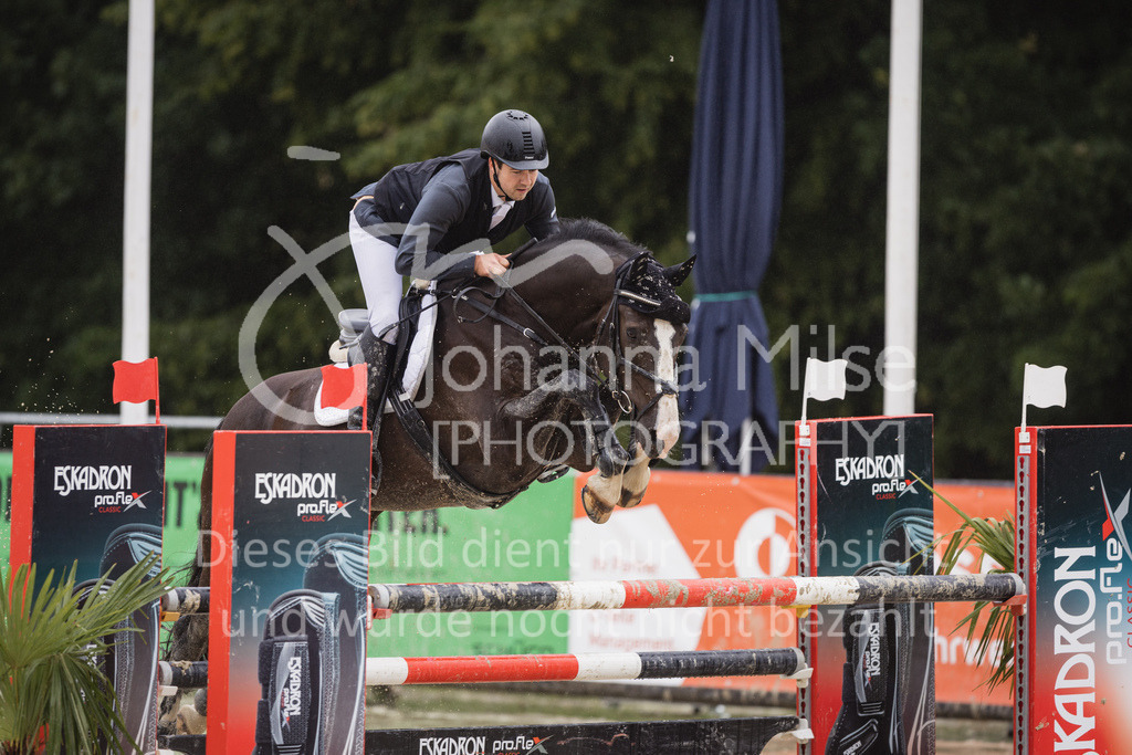 230727_BHO_M1-Spr_1-408 | Deine schönsten Turniermomente als professionelle Fotos! Entdecke hochwertige Pferdesport-Fotografie im Online-Shop. Jetzt Fotos finden & bestellen!