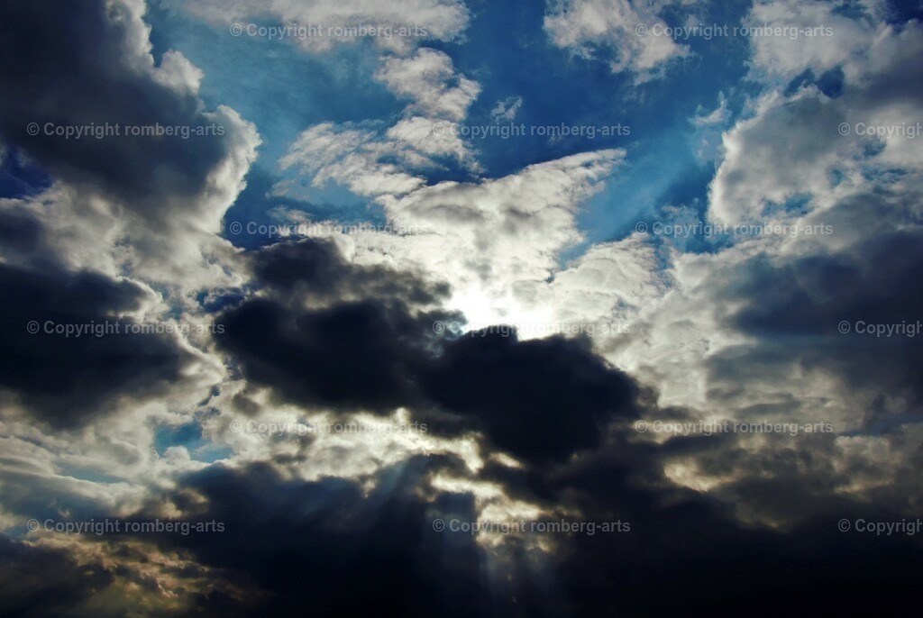 Wolkenspiel | Wolken am Himmel, dunkel Wolken am blauen Himmel, Sonne hinter Wolken, Wolkenformation
