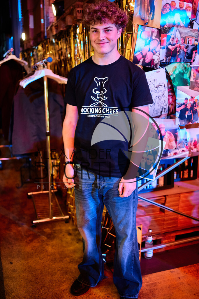 030_RC_OMEE_2025_05StationTeam_DRH07954 | alexandershorti - Realisiert mit Pictrs.com