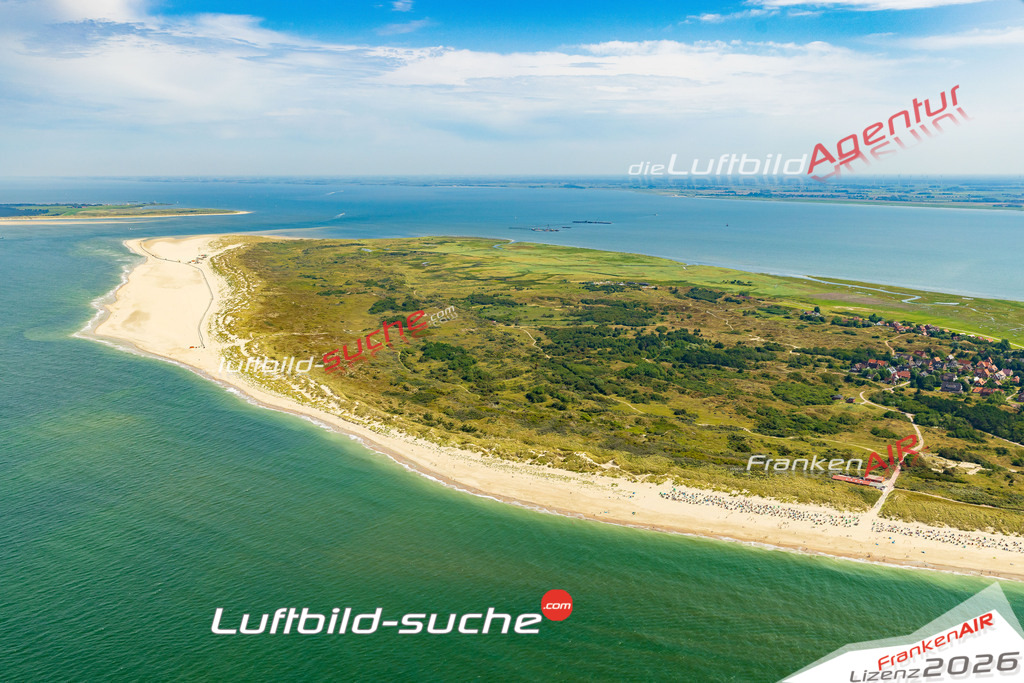 Luftaufnahme Natur Bäume Wald Baltrum - Die Luftaufnahme wurde 2025 vom UL-Flugzeug heraus erstellt ( ohne Drohne ) - Hochauflösende Luftaufnahme - für professionelle Ausdrucke geeignet. Die Geschenkidee !Mit Lizenz und Bildrechte bestellbar