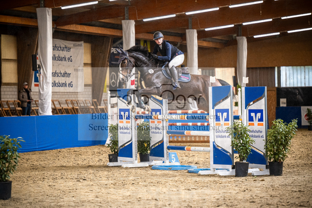 DOS_1395 | Entdecke hochwertige Reitturnierfotos von Foto Oger. Professionell, emotional und authentisch – jetzt Lieblingsmomente im Shop bestellen.Deutschlandweite Turnierfotografie. - Realisiert mit Pictrs.com