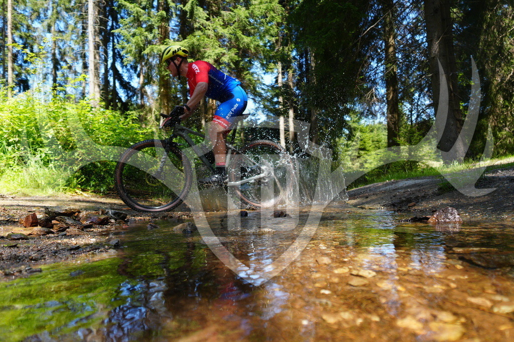 FC604980 | Fotogalerie der Treibjagd im Dunkelwald - Dein MTB Etappenrennen im Erzgebirge - Realisiert mit Pictrs.com
