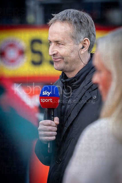 German Bundesliga, Bayer 04 Leverkusen vs. SV Werder Bremen, 24.01.2026 | LEVERKUSEN, GERMANY - JANUARY 24: Kasper Hjulmand (Head Coach Bayer 04 Leverkusen) before the game during the German Bundesliga match on gameday 19 between Bayer 04 Leverkusen vs. SV Werder Bremen at BayArena on January 24, 2026 in Leverkusen, Germany. DFL REGULATIONS PROHIBIT ANY USE OF PHOTOGRAPHS AS IMAGE SEQUENCES AND/OR QUASI-VIDEO.