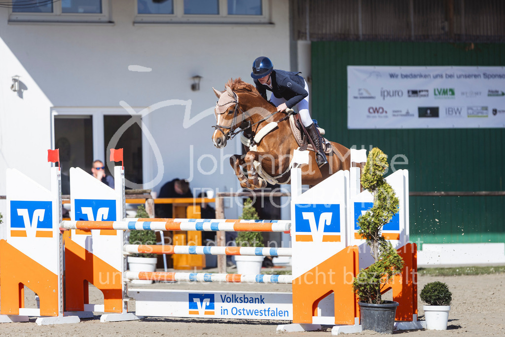 260402_Fruehlingsfest_M1-Spr-754 | Deine schönsten Turniermomente als professionelle Fotos! Entdecke hochwertige Pferdesport-Fotografie im Online-Shop. Jetzt Fotos finden & bestellen!