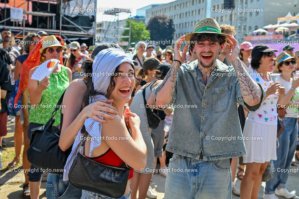 Lido Sounds Festival Linz 2024_ 28.06.2024-49 | 28.06.2024, Linz, AUT, Lido Sounds Festival Linz 2024, im Bild Besucher, Menschen, Musik, Festival