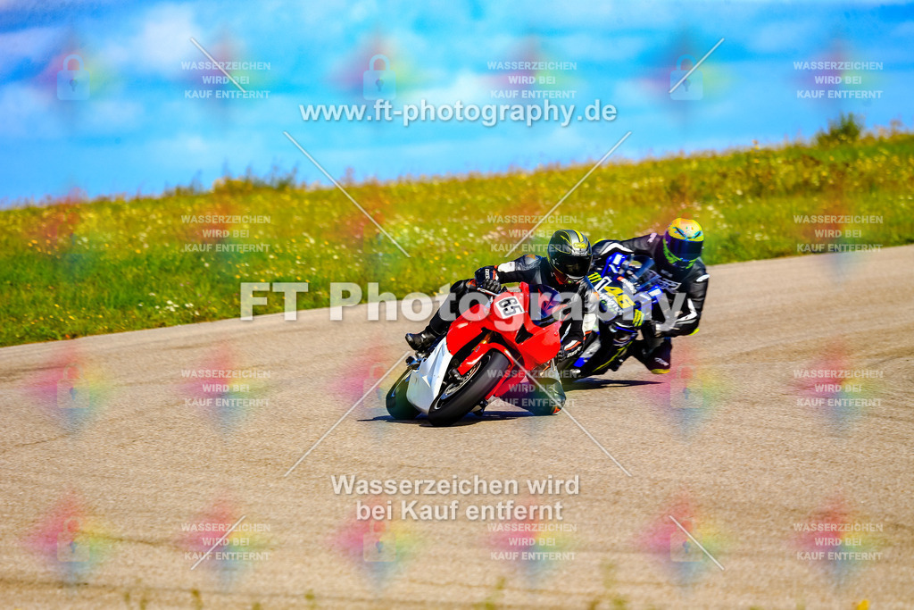 065-5240 | Hier findet Ihr Bilder von Touristenfahrten auf der Nürburgring Nordschleife oder von anderen Veranstaltungen die ich besucht habe. Viel Spass beim Durch Schauen 