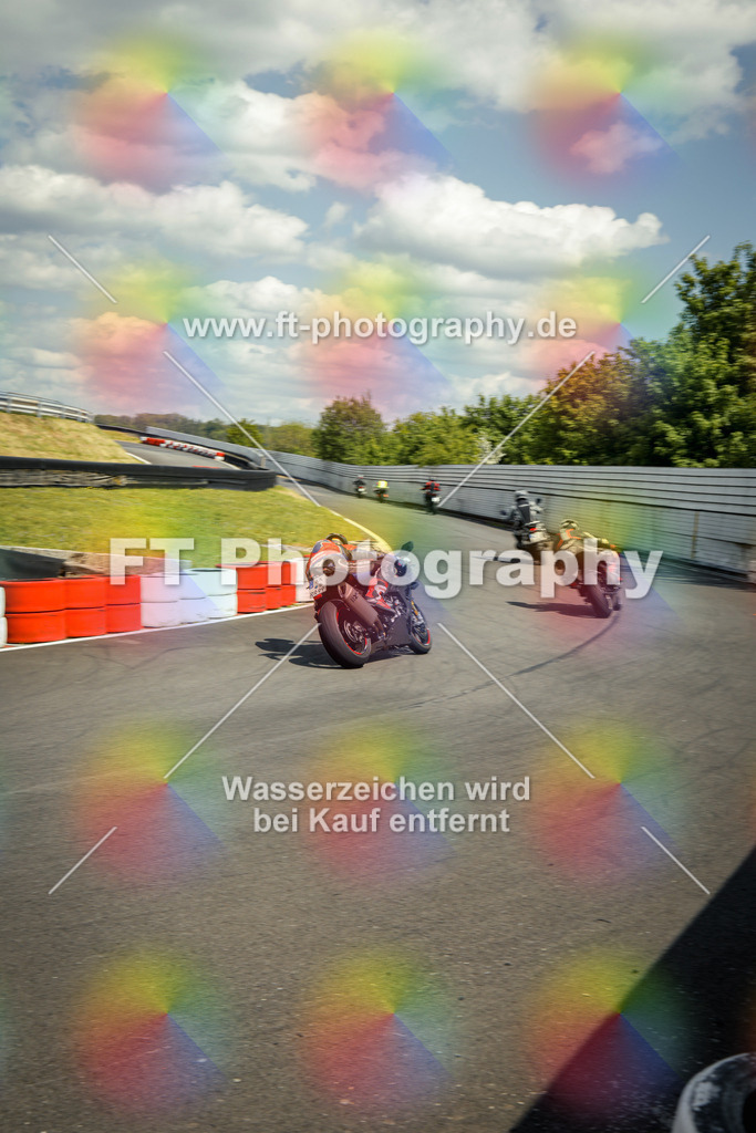 OBK_Mai_Justin_Uwe-11028 | Hier findet Ihr Bilder von Touristenfahrten auf der Nürburgring Nordschleife oder von anderen Veranstaltungen die ich besucht habe. Viel Spass beim Durch Schauen 