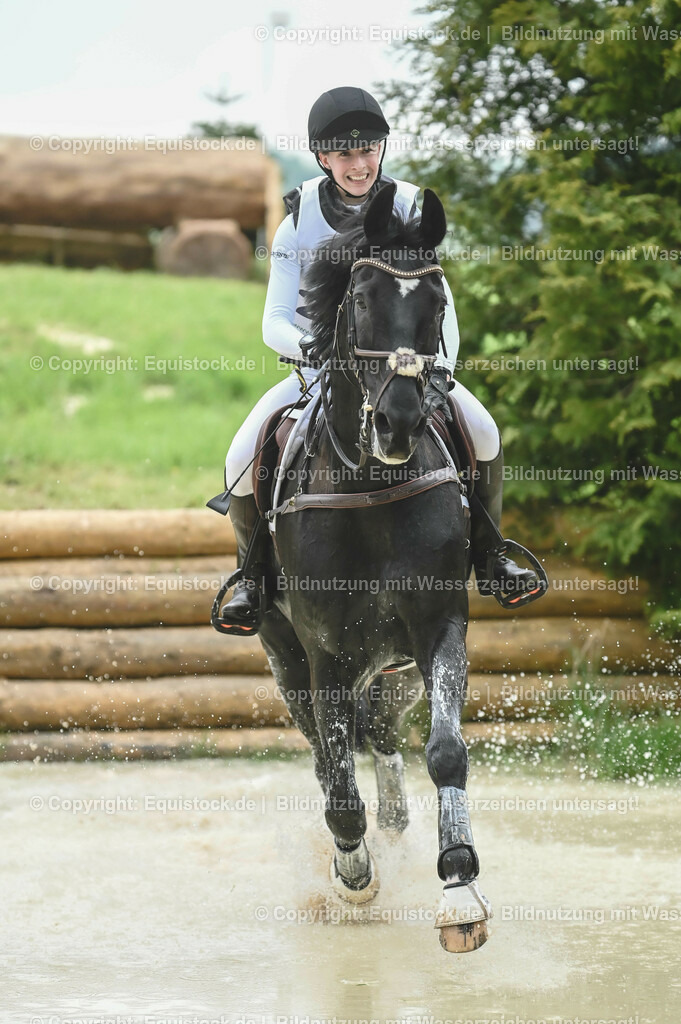 20230513_CCI2_Section2_Gelände_0134 | equistock