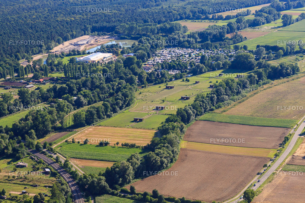 Rülzheim, Straussenfarm Mhou | Luftbild: Rülzheim, Straussenfarm Mhou in Rülzheim im Bundesland Rheinland-Pfalz in Deutschland. Foto: IMG_30759.jpg vom 31.07.2010 durch Werner Riehm/FLY-FOTO.de - Realisiert mit Pictrs.com