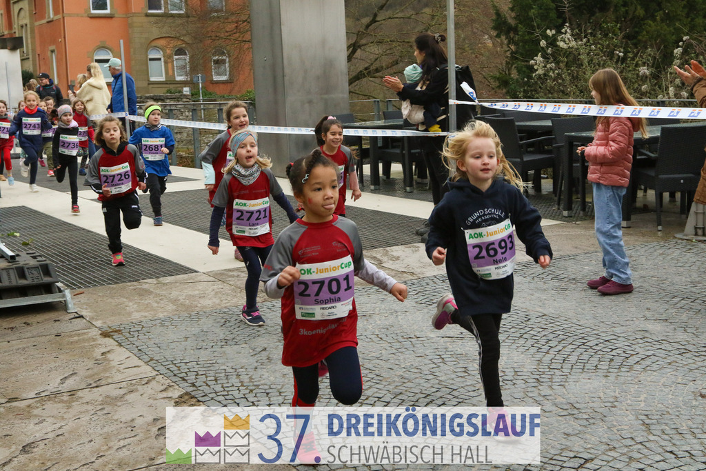 AOK JuniorCup 400m | 3Koenigslauf 2023 - Realisiert mit Pictrs.com