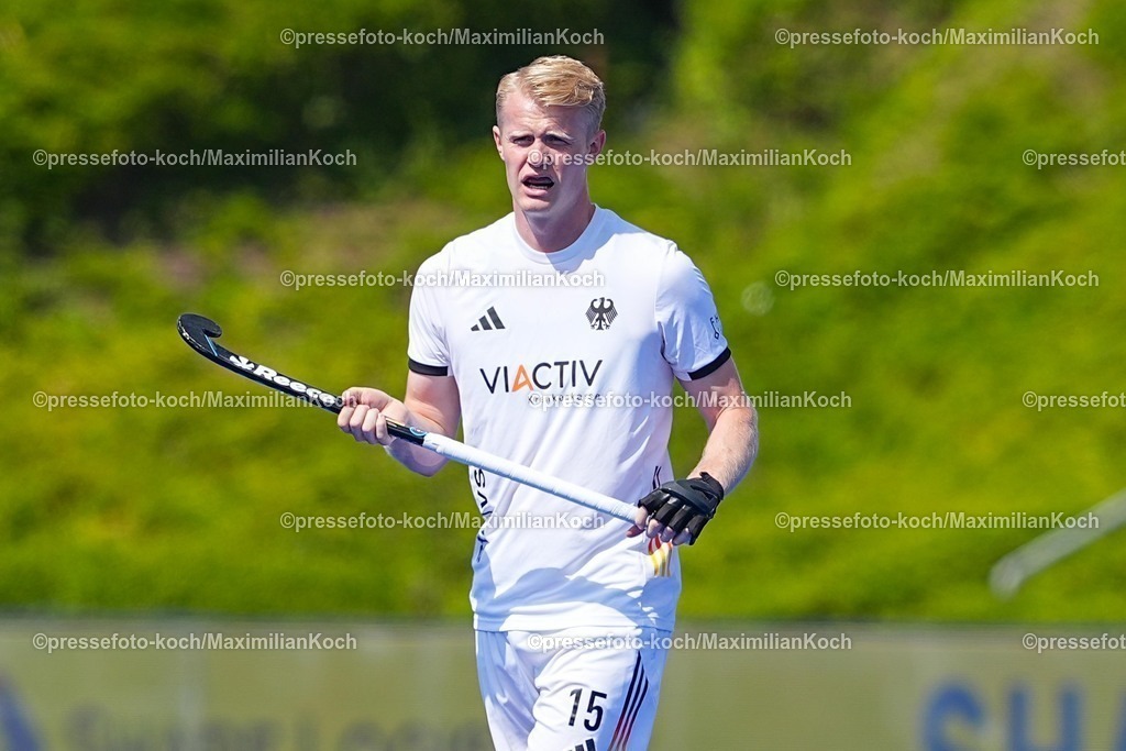 xydrx10082503051 | 10.08.2025, xydrx, Herren EuroHockey Championship 2025, Gruppenphase, Gruppe B, England - Deutschland, Sparkassenpark Mönchengladbach: Tom Grambusch (Deutsche Feldhockey Nationalmannschaft #15)