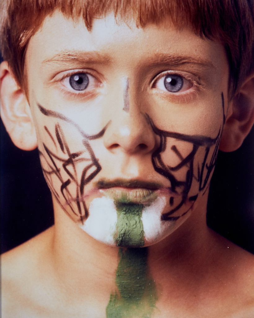 008art_Bee-Braxm_0895 | Werk aus  dem Jahr 1994   Nach einer Aktion im Ritterhausmuseum Offenburg. Kunstmaler Rainer Braxmaier und Modefotograf Wilfried Beege.