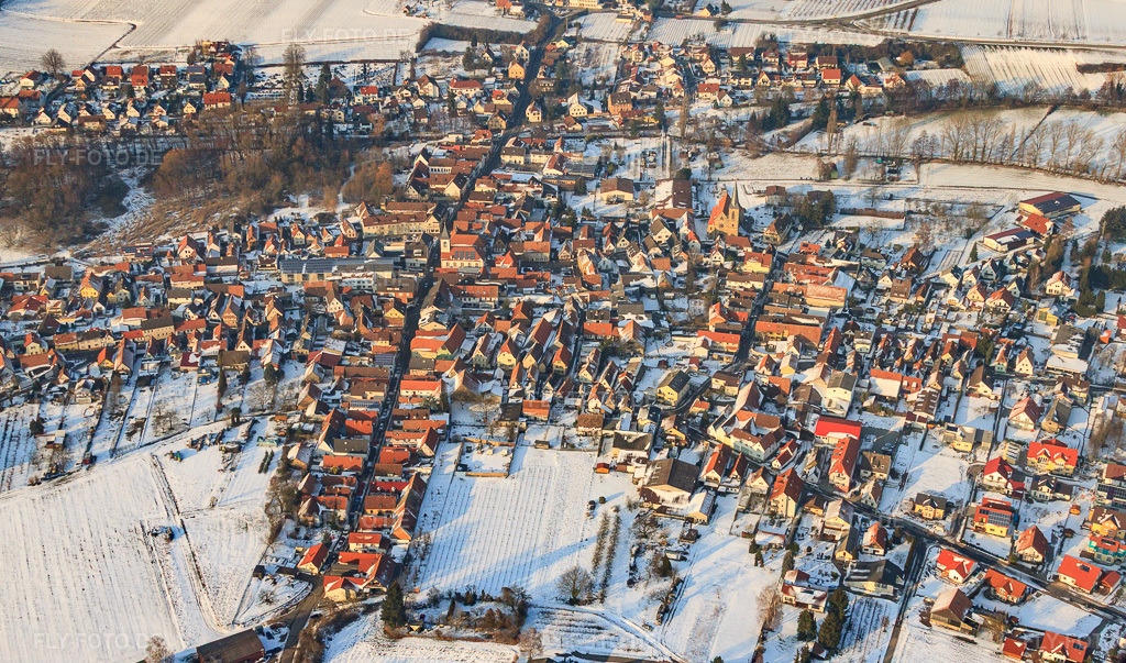 Luftbild: Ortsübersicht im Winter bei Schnee im Ortsteil Ingenheim in Billigheim-Ingenheim im Bundesland Rheinland-Pfalz in Deutschland. Foto: IMG_24441.jpg vom 16.02.2010 durch Werner Riehm/FLY-FOTO.de