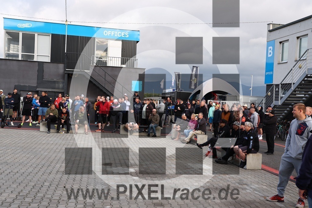 social-20250822_00052 | Schöne Erinnerungen an spannende Momente - das festzuhalten ist unser Job. PIXELrace.de ist seit 2003 auf den Rennstrecken Europas unterwegs um die Action draußen beim Fahren und die wunderbare Stimmung imm Fahrerlager für euch einzufangen.