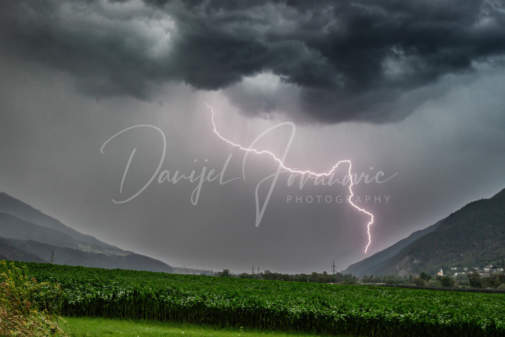 Erdblitz | Erdblitz bei Inzing