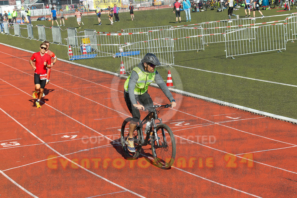 220424_0946_EX1_4015 | Sportfotografie im Rhein-Sieg Kreis, Köln, Bonn, NRW, Rheinland Pfalz, Hessen, etc. Unser Tätigkeitsfeld umfasst den Laufsport vom Volkslauf über den Marathon, Duathlon, Triathon bis zum Ultralauf wie Kölnpfad Ultra oder Schindertrail.