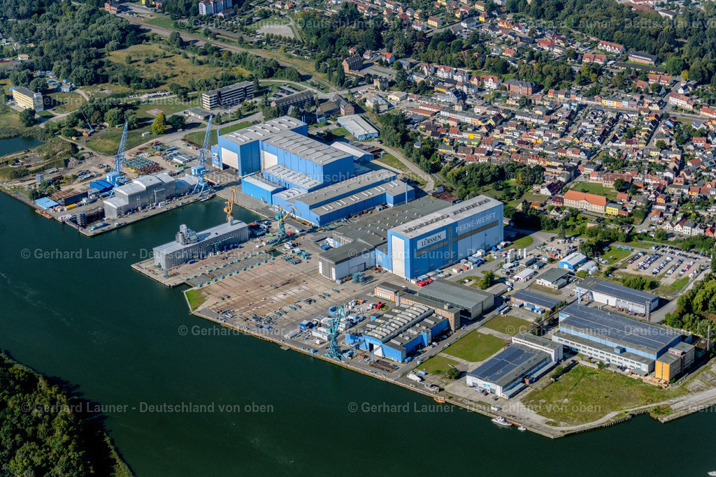 4061060 | WOLGAST 08.09.2021 Werftgelände der Peenewerft in Wolgast im Bundesland Mecklenburg-Vorpommern, Deutschland. // Shipyard - site of the Peenewerft in Wolgast in the state Mecklenburg - Western Pomerania, Germany. Foto: Gerhard Launer