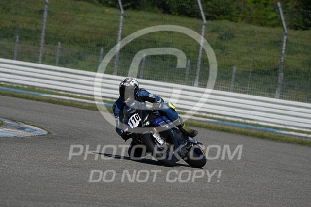 2025_04_28_PBK_13190 | Sportfotografie; SlowMotion; Video; Rennstrecke; Hafeneger; Speer; Racing; RSE; BMW; CBO; Trackday; Motorsportarena; Hockenheimring; Brno; Most; Barcelona; Valencia