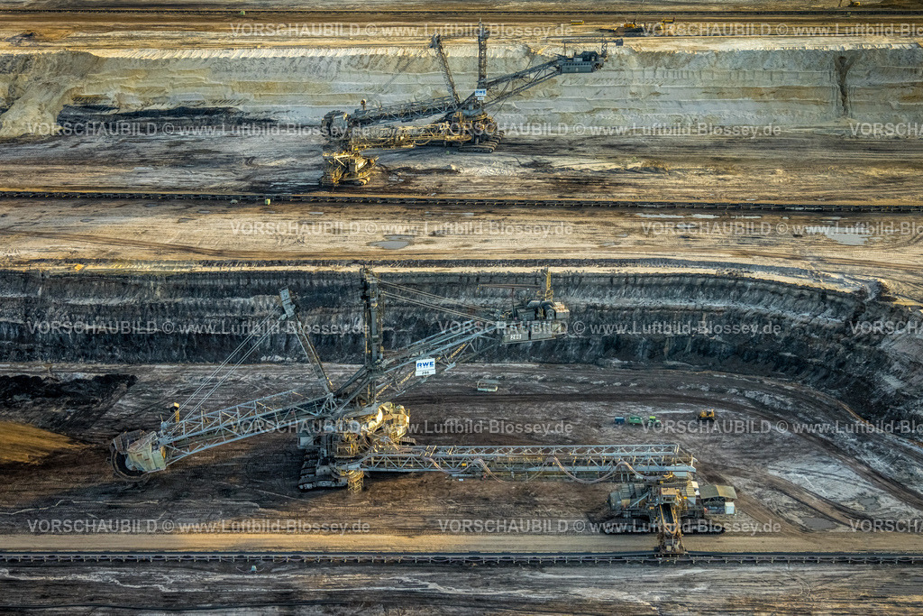 Inden240403669BraunkohleTagebauRWE | Luftbild, BraunkohleTagebau Inden der RWE Power AG, Versorgung des Kraftwerks Weisweiler,  Schaufelradbagger, Rheinisches Braunkohlerevier, Inden, Rheinland, Nordrhein-Westfalen, Deutschland