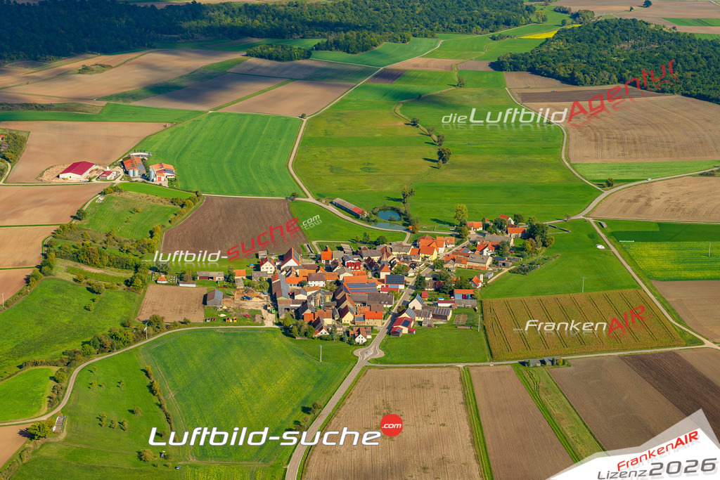 Luftaufnahme von Oberntief Bad Windsheim Bild- Das Luftbild wurde 2025 vom UL-Flugzeug heraus erstellt ( keine Drohne ) - Hochauflösende Luftaufnahme -Nicht vergleichbar mit Google Maps oder Satelittenbilder- Die Geschenkidee !Mit Lizenz und Bildrechte bestellbar