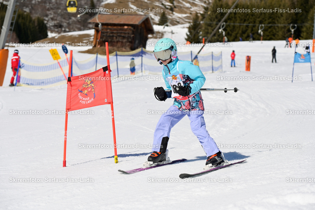 SRF_27.02.2026_783 | Skirennfotos,Serfaus,Fiss,Ladis,Kinderskirennen,Winter,Tirol,Oberland,skirace,SFL,feelfree,weil wir's genießen,ski,Ski,skifahren,Sonnenplateau, - Realisiert mit Pictrs.com