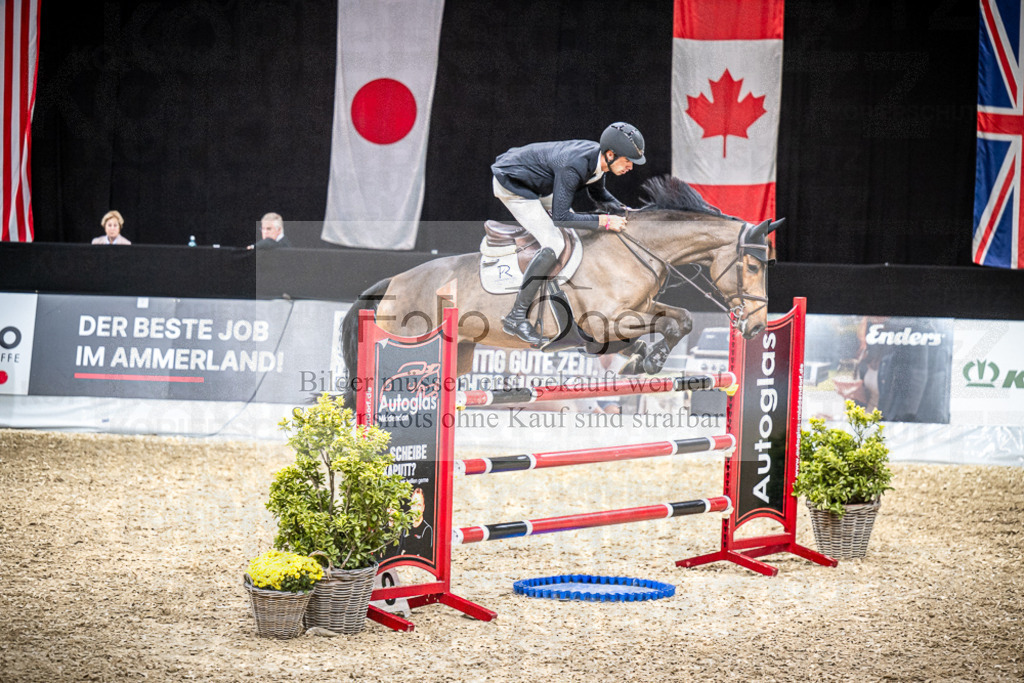 DOS_2392 | Entdecke hochwertige Reitturnierfotos von Foto Oger. Professionell, emotional und authentisch – jetzt Lieblingsmomente im Shop bestellen.Deutschlandweite Turnierfotografie. - Realisiert mit Pictrs.com