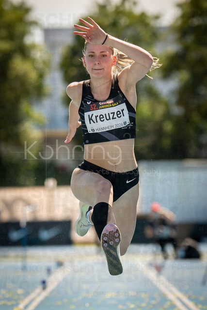 Juniorengala 2026; Mannheim, 13.06.2026 | MANNHEIM, GERMANY - JUNE 13, 2026 : Vivienne Kreuzer (SUI/Switzerland)  competing in the women’s triple jump during the Juniorengala 2026 at Michael-Hoffmann-Stadion on June 13, 2026 in Mannheim, Germany.