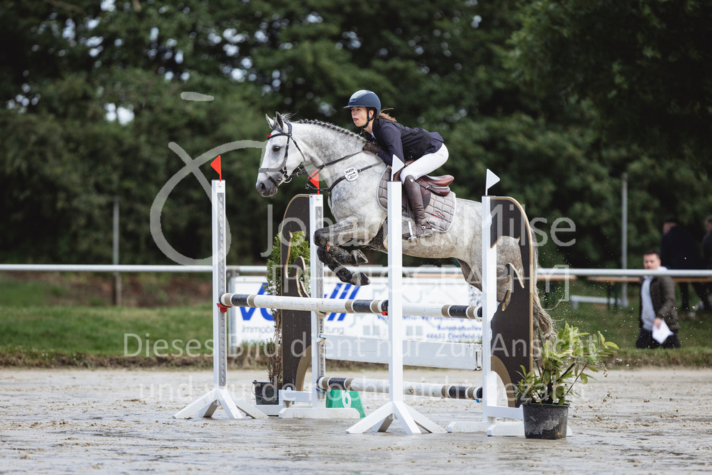 240615_CoesfeldLette_Stil-A-196 | Deine schönsten Turniermomente als professionelle Fotos! Entdecke hochwertige Pferdesport-Fotografie im Online-Shop. Jetzt Fotos finden & bestellen!