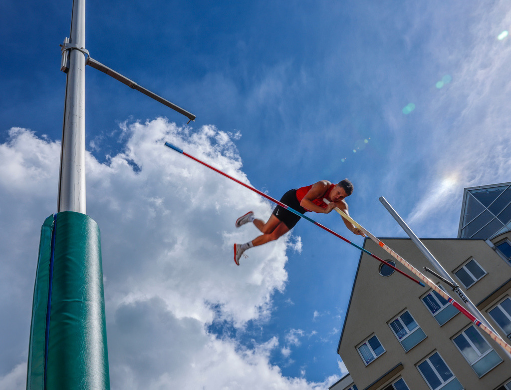 top-top.de 240913-019 | Foto, Video, Fotografie, Videografie, Fotobox, DJ, Discjockey, Musik, Musikbox, Veranstaltung, Photobooth, Amazon, Ebay, Buchtipp, Bestseller, Autor, Verlag, Buch, Wesel, Hamminkeln, NRW, Dinslaken, Rees, Drohne, Hochzeit, Party, Fotobox, Wesel, Fotograf